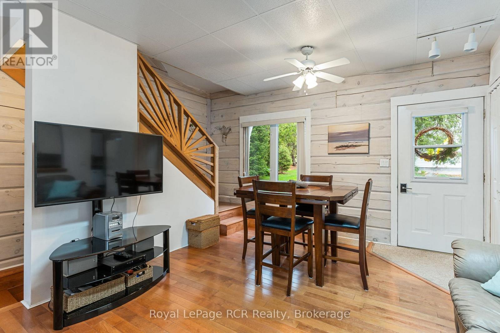 183 Lakeshore Road, Georgian Bluffs, Ontario  N0H 2T0 - Photo 5 - X13033182