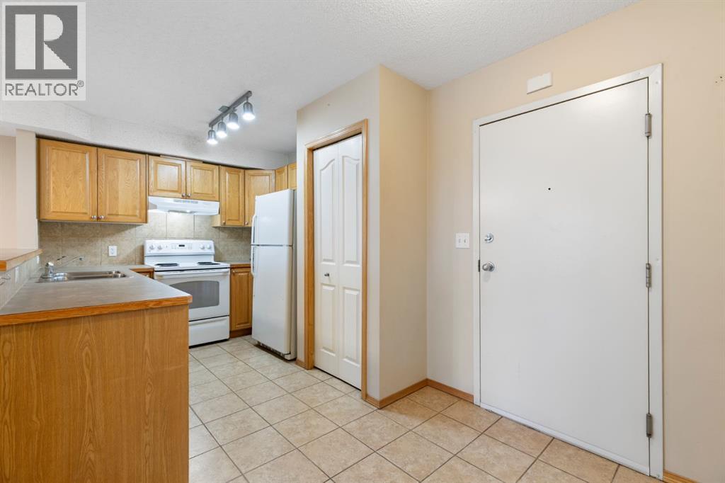 311, 92 Saddletree Court Ne, Calgary, Alberta  T3J 0K9 - Photo 4 - A2302280