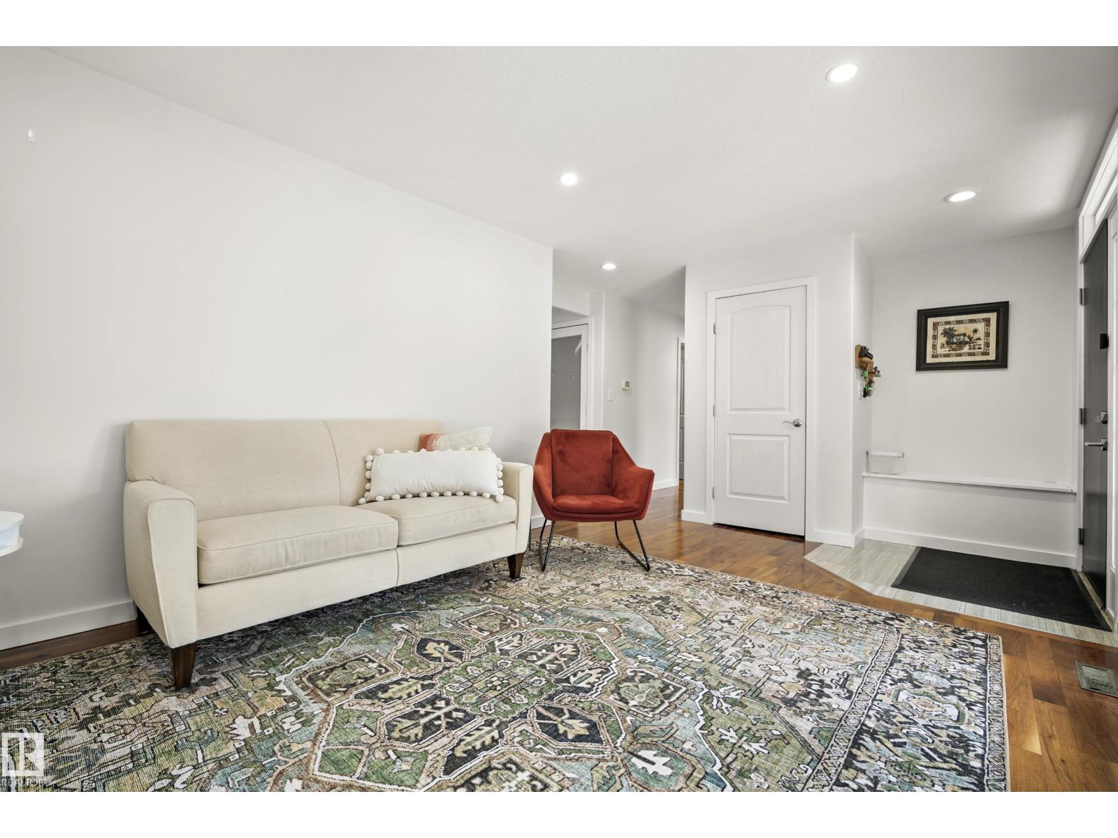 4223 120 St Nw, Edmonton, Alberta  T6J 1X9 - Photo 7 - E4483633