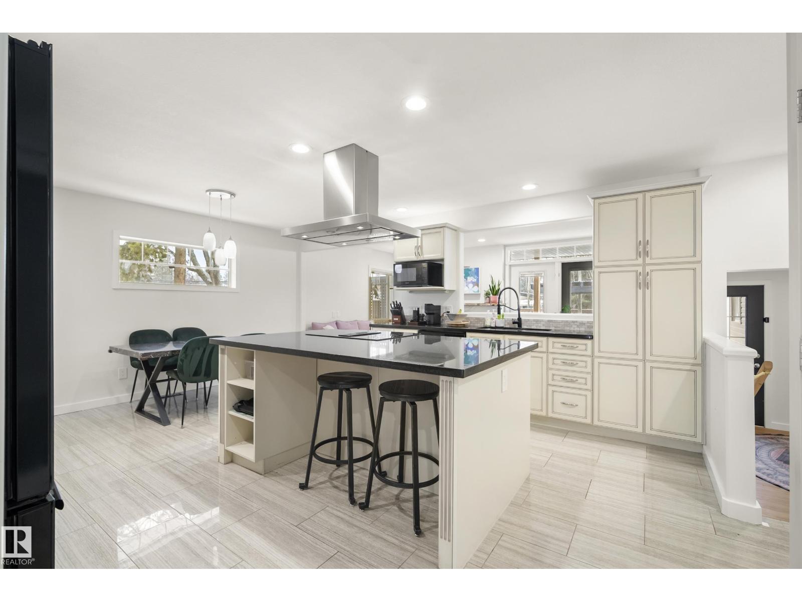 4223 120 St Nw, Edmonton, Alberta  T6J 1X9 - Photo 9 - E4483633