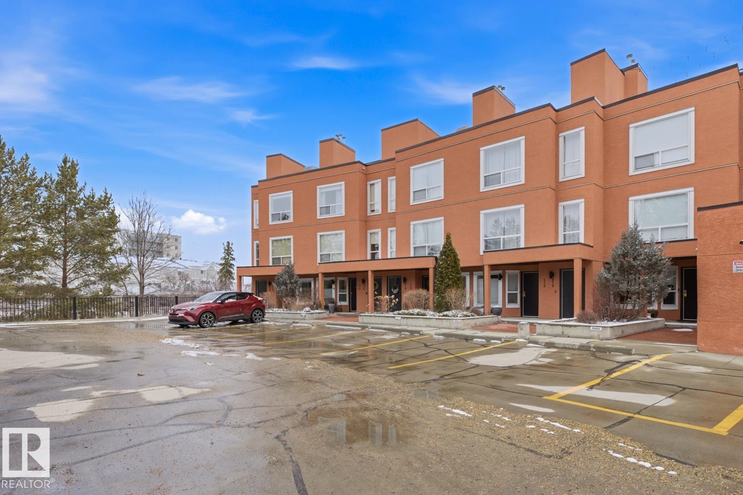 #115 10105 95 St Nw, Edmonton, Alberta  T5H 4M4 - Photo 2 - E4483634