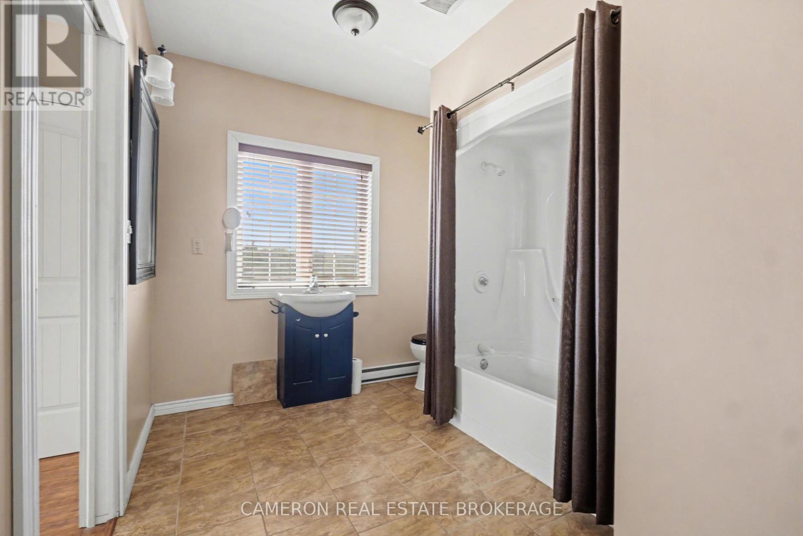 16428 Sixsmith Drive, South Stormont, Ontario  K0C 1P0 - Photo 26 - X13033150