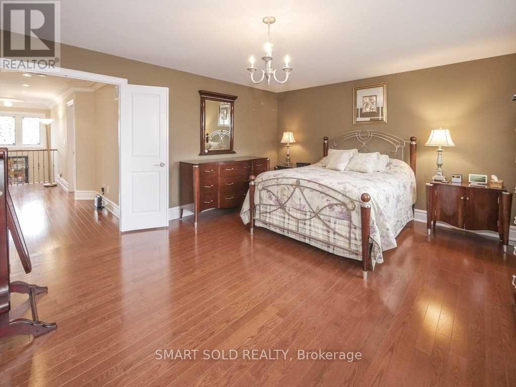 15 Vomano Street, Richmond Hill, Ontario  L4C 0T9 - Photo 13 - N13033170