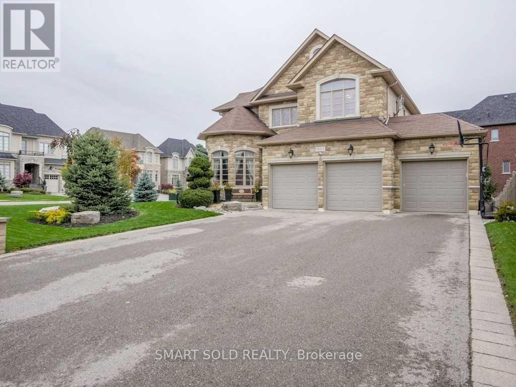 15 Vomano Street, Richmond Hill, Ontario  L4C 0T9 - Photo 2 - N13033170