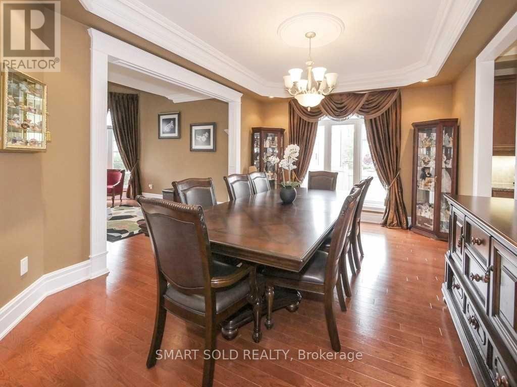 15 Vomano Street, Richmond Hill, Ontario  L4C 0T9 - Photo 7 - N13033170