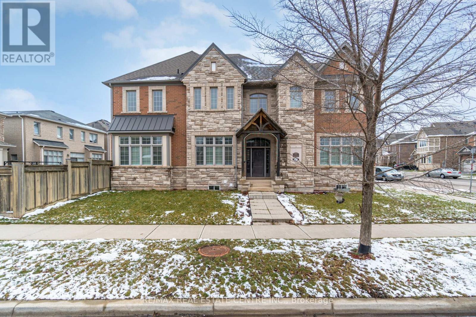 177 North Park Boulevard N, Oakville, Ontario  L6M 0X3 - Photo 3 - W13033166