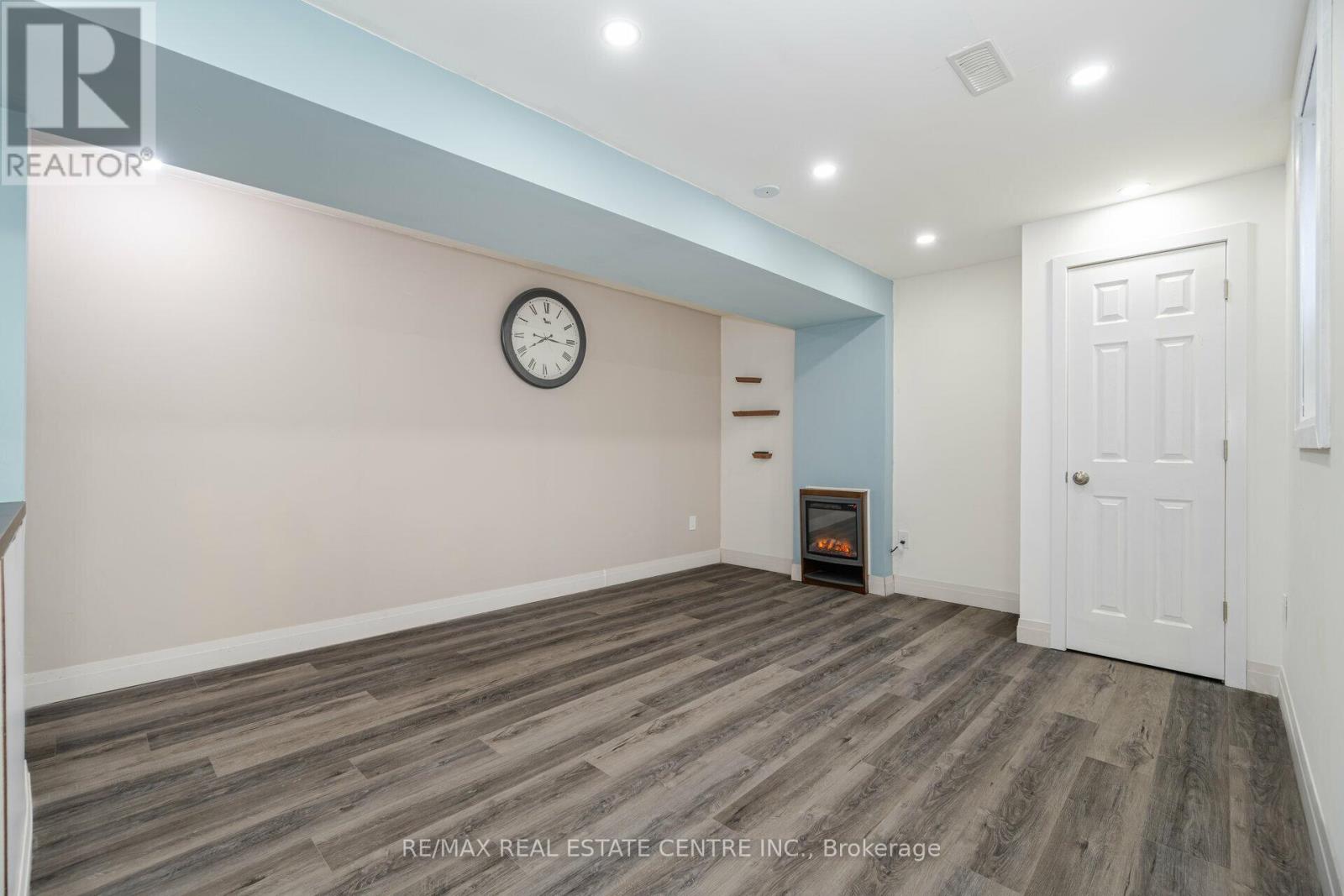 177 North Park Boulevard N, Oakville, Ontario  L6M 0X3 - Photo 8 - W13033166