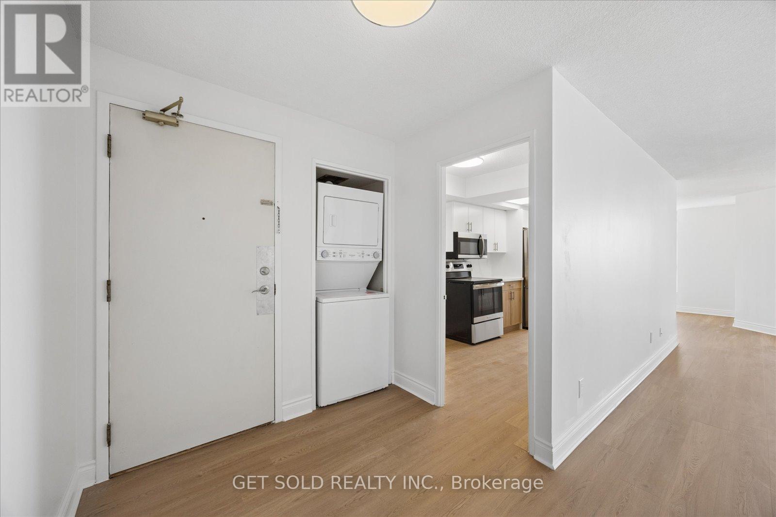 1804 - 4460 Tucana Court, Mississauga, Ontario  L5R 3K9 - Photo 2 - W13033172