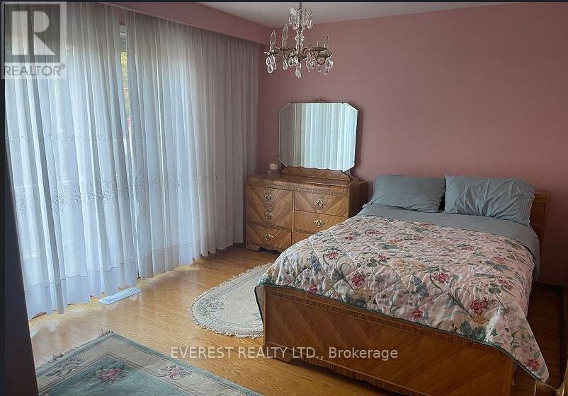 66 Evans Avenue, Toronto, Ontario  M8Z 1H6 - Photo 4 - W13033210