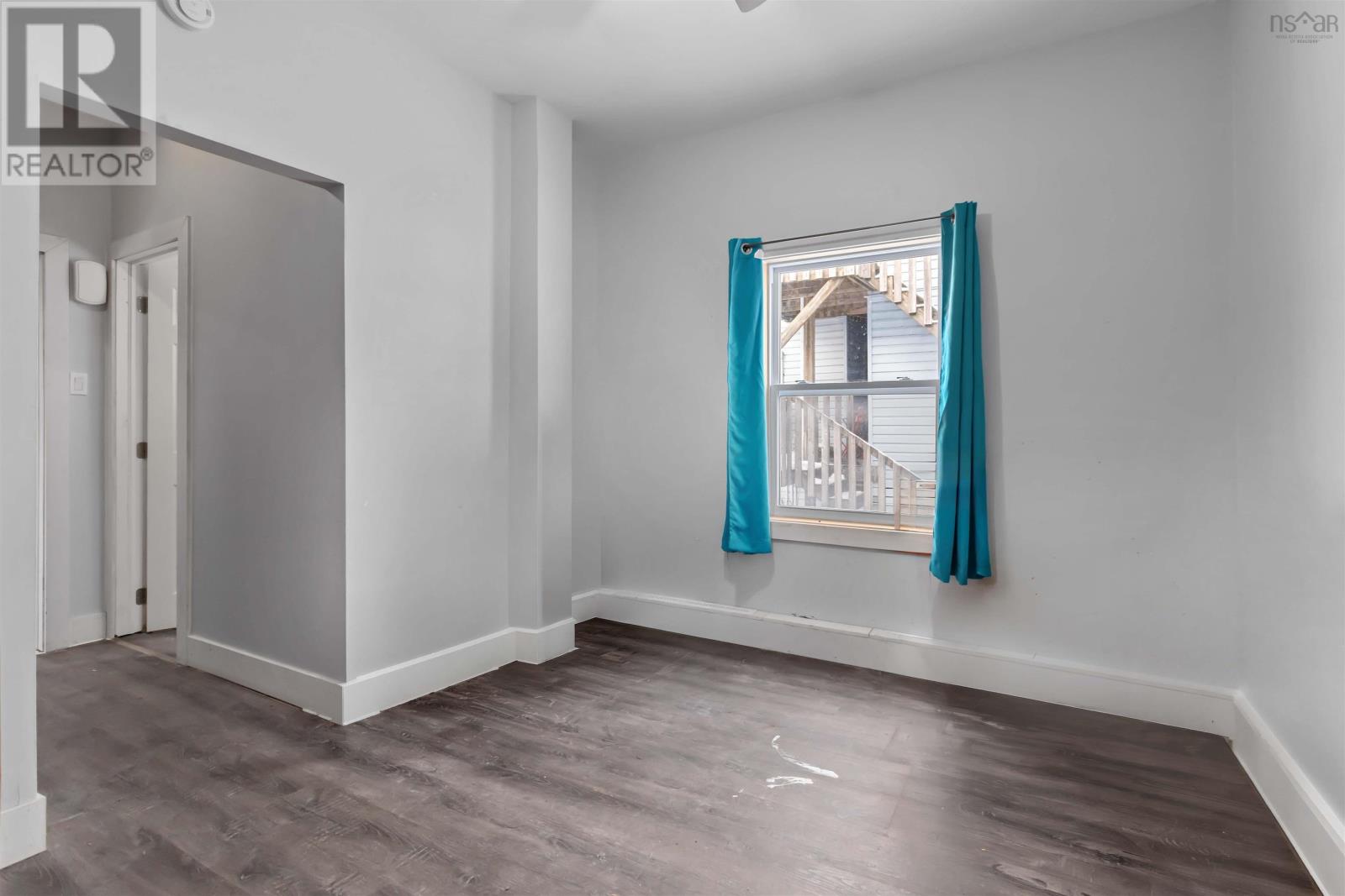 102 King Street, Dartmouth, Nova Scotia  B2Y 2S1 - Photo 14 - 202602312