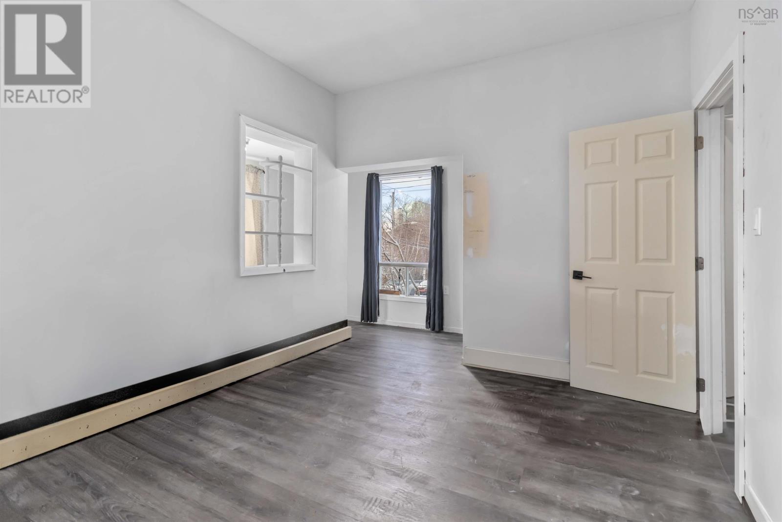 102 King Street, Dartmouth, Nova Scotia  B2Y 2S1 - Photo 11 - 202602312