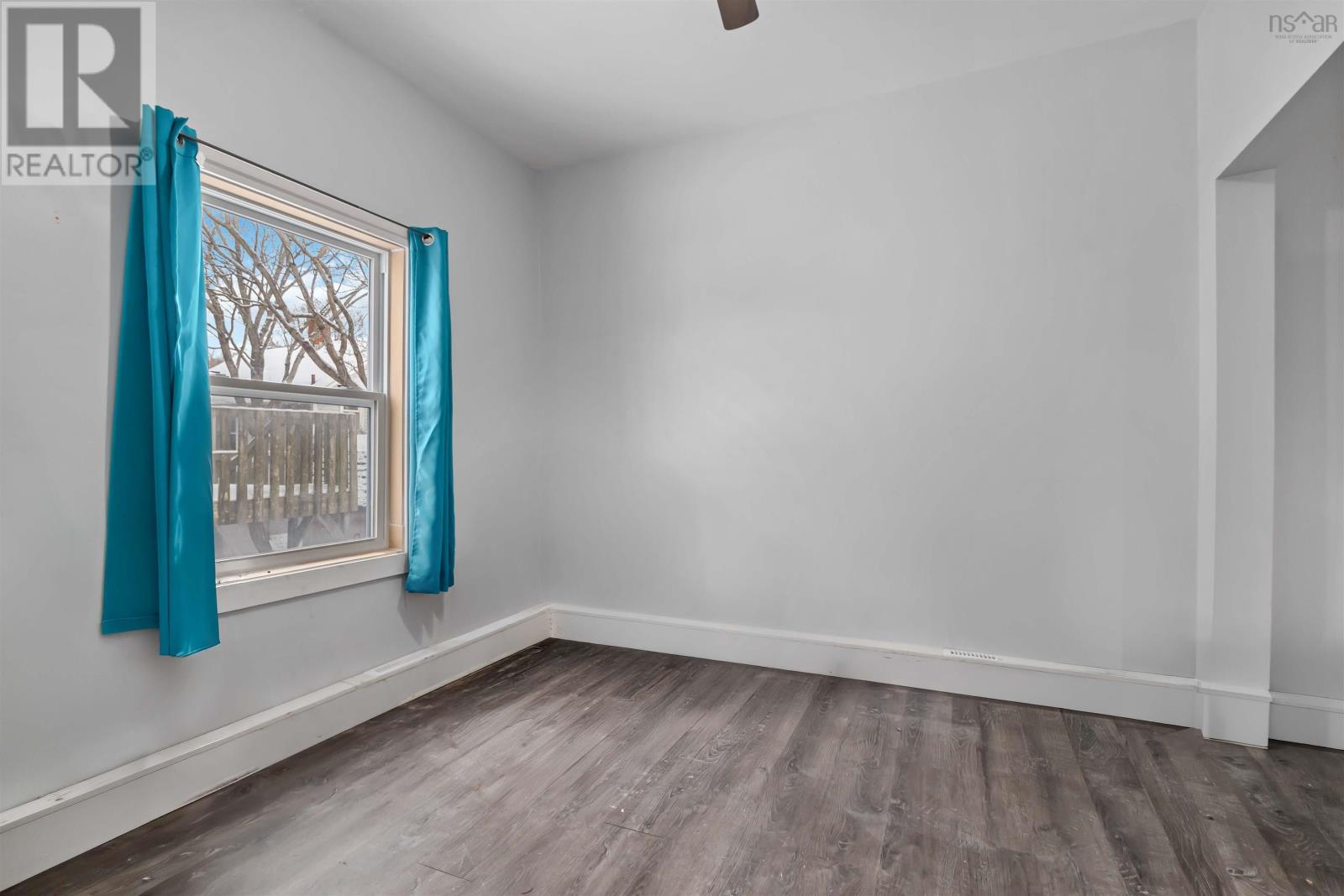 102 King Street, Dartmouth, Nova Scotia  B2Y 2S1 - Photo 13 - 202602312