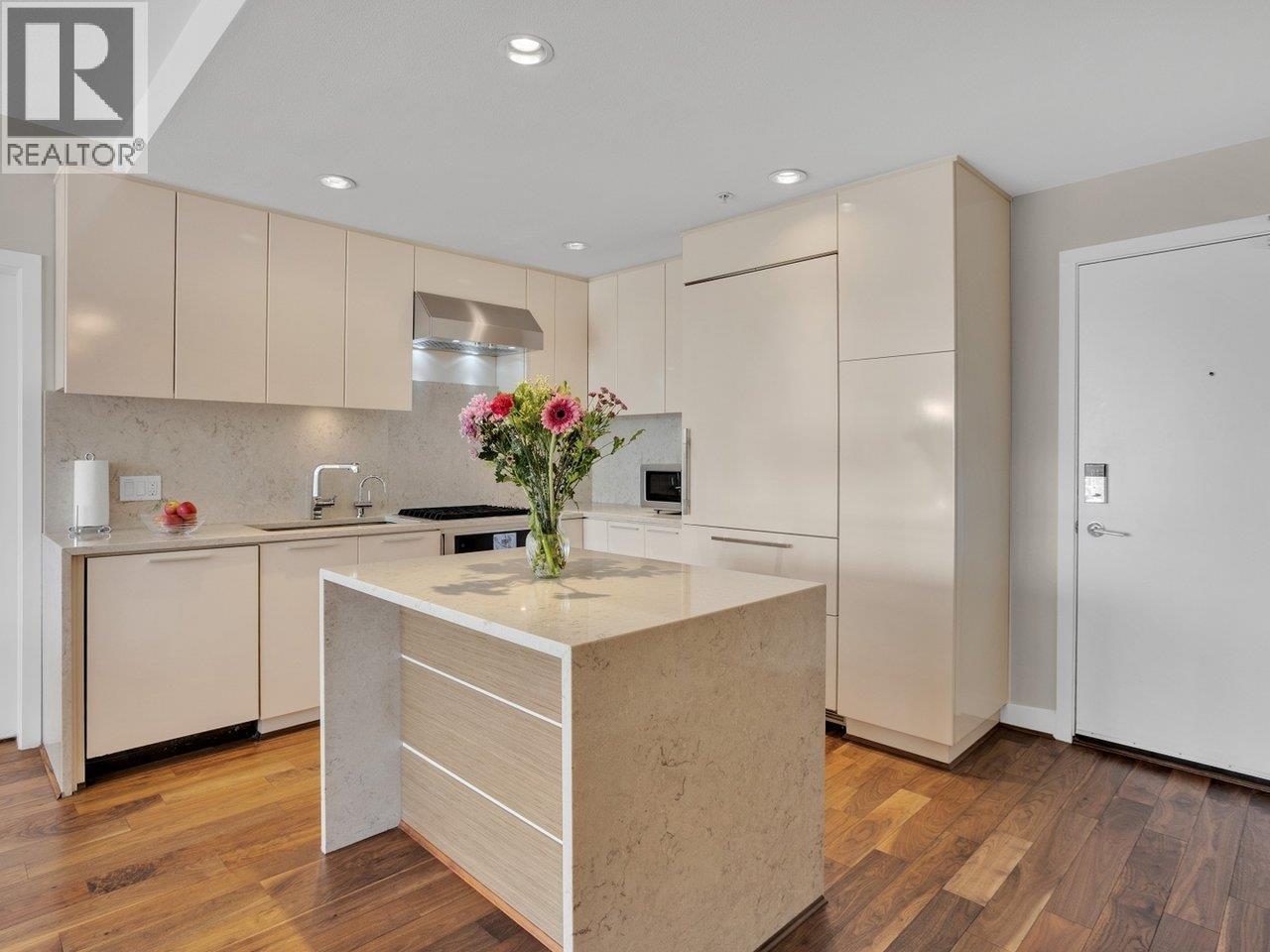 611 3462 Ross Drive, Vancouver, British Columbia  V6S 0H6 - Photo 13 - R3114225