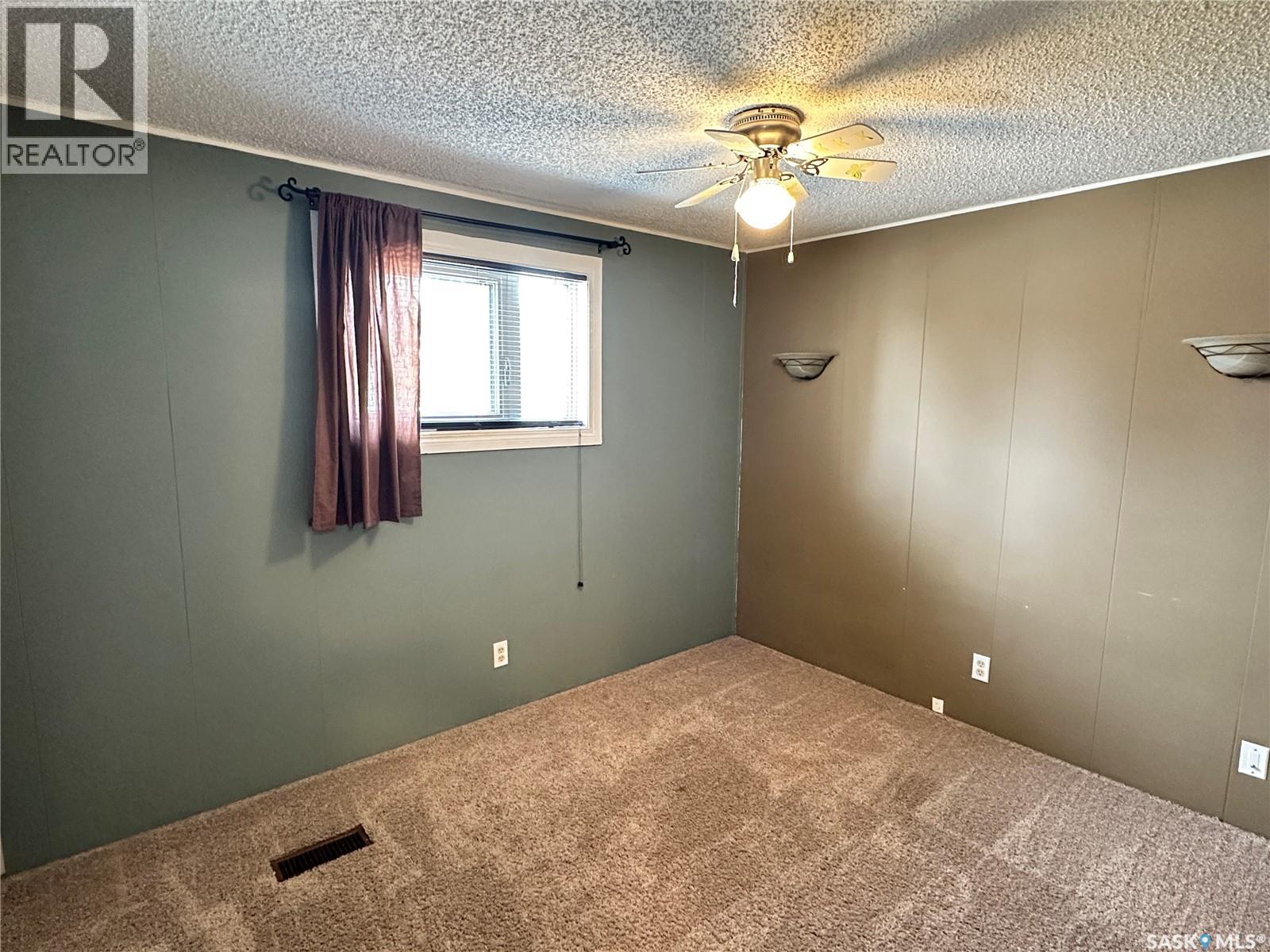 52 219 Grant Street, Saskatoon, Saskatchewan  S7N 2A5 - Photo 38 - SK033702