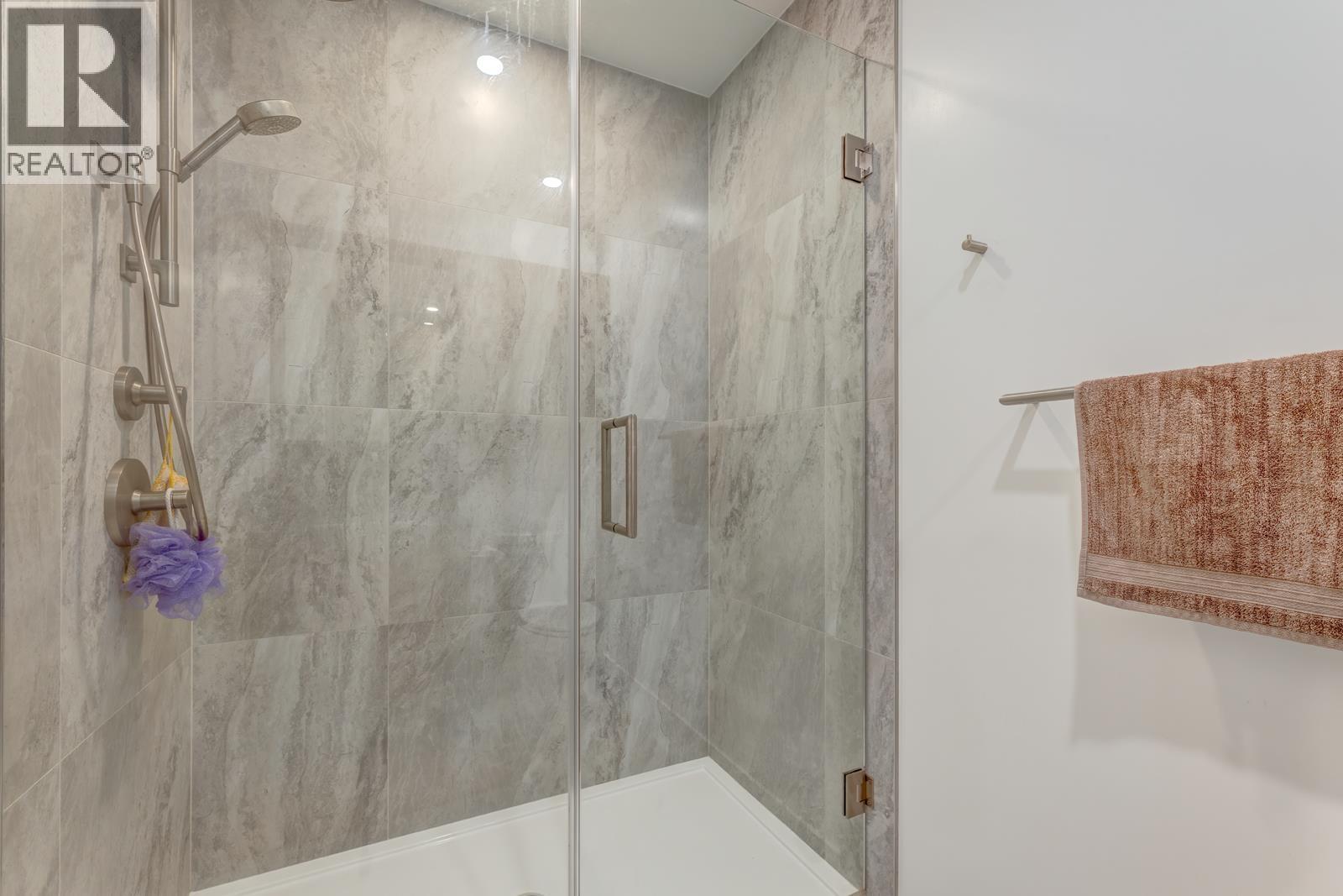 1406 626 Claremont Street, Coquitlam, British Columbia  V3J 0T1 - Photo 11 - R3114745