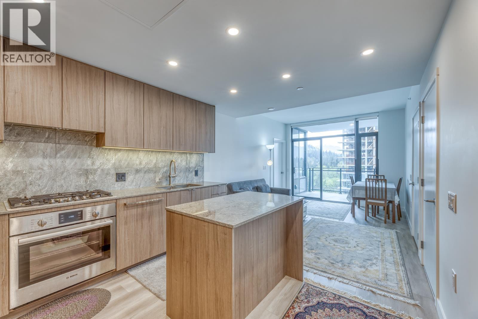 1406 626 Claremont Street, Coquitlam, British Columbia  V3J 0T1 - Photo 3 - R3114745