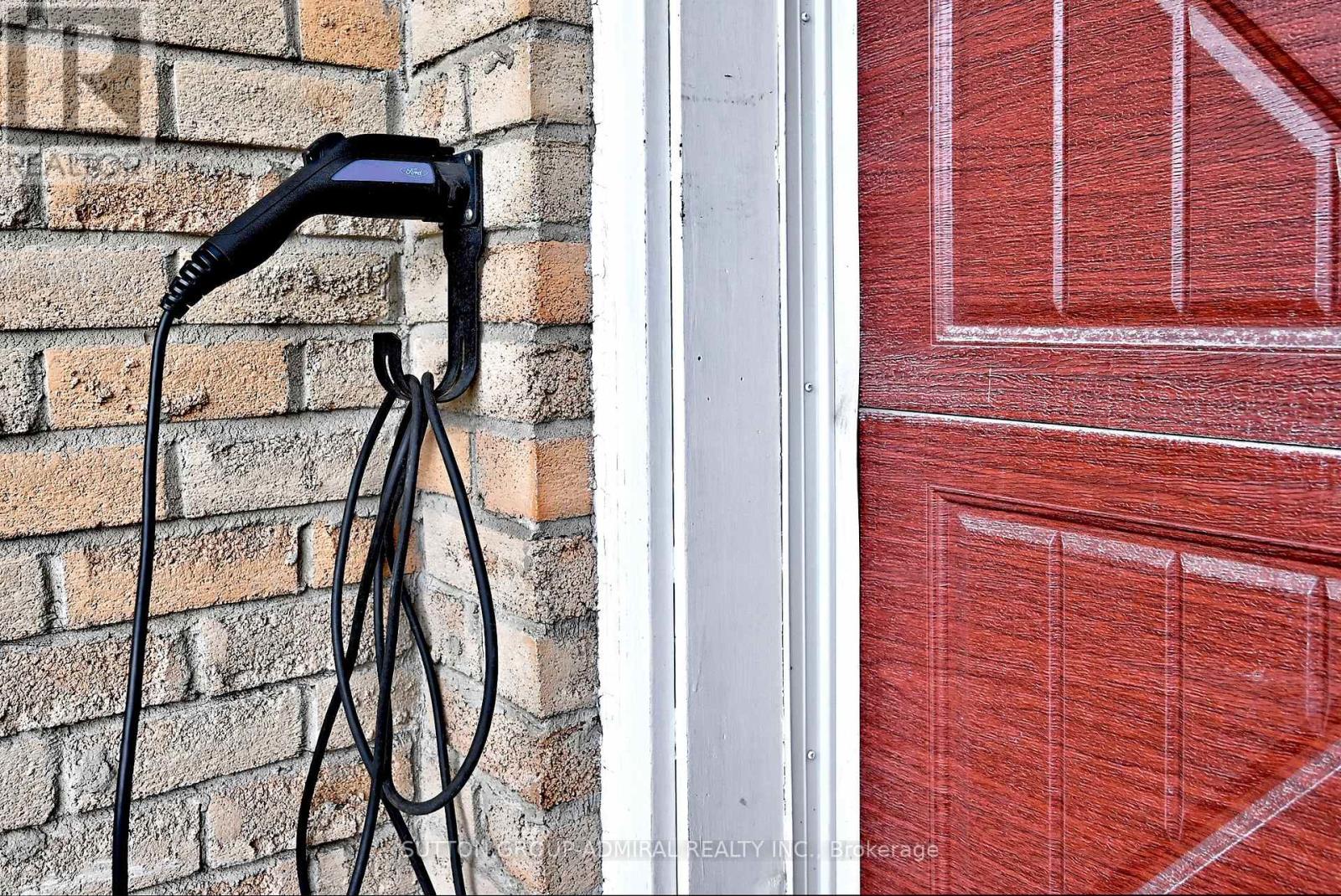 21 Bigham Crescent, Toronto, Ontario  M9C 5C5 - Photo 48 - W13032292