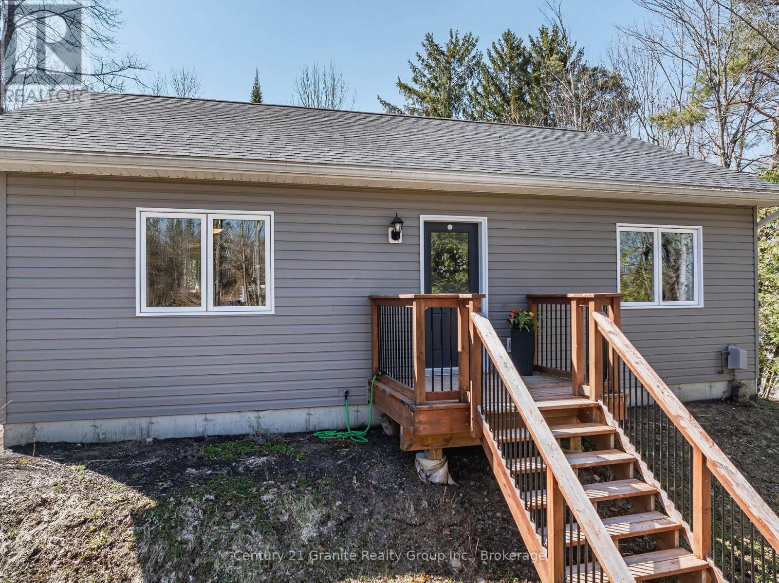 1015 Guilford Court, Dysart Et Al, Ontario  K0M 1S0 - Photo 26 - X12665094