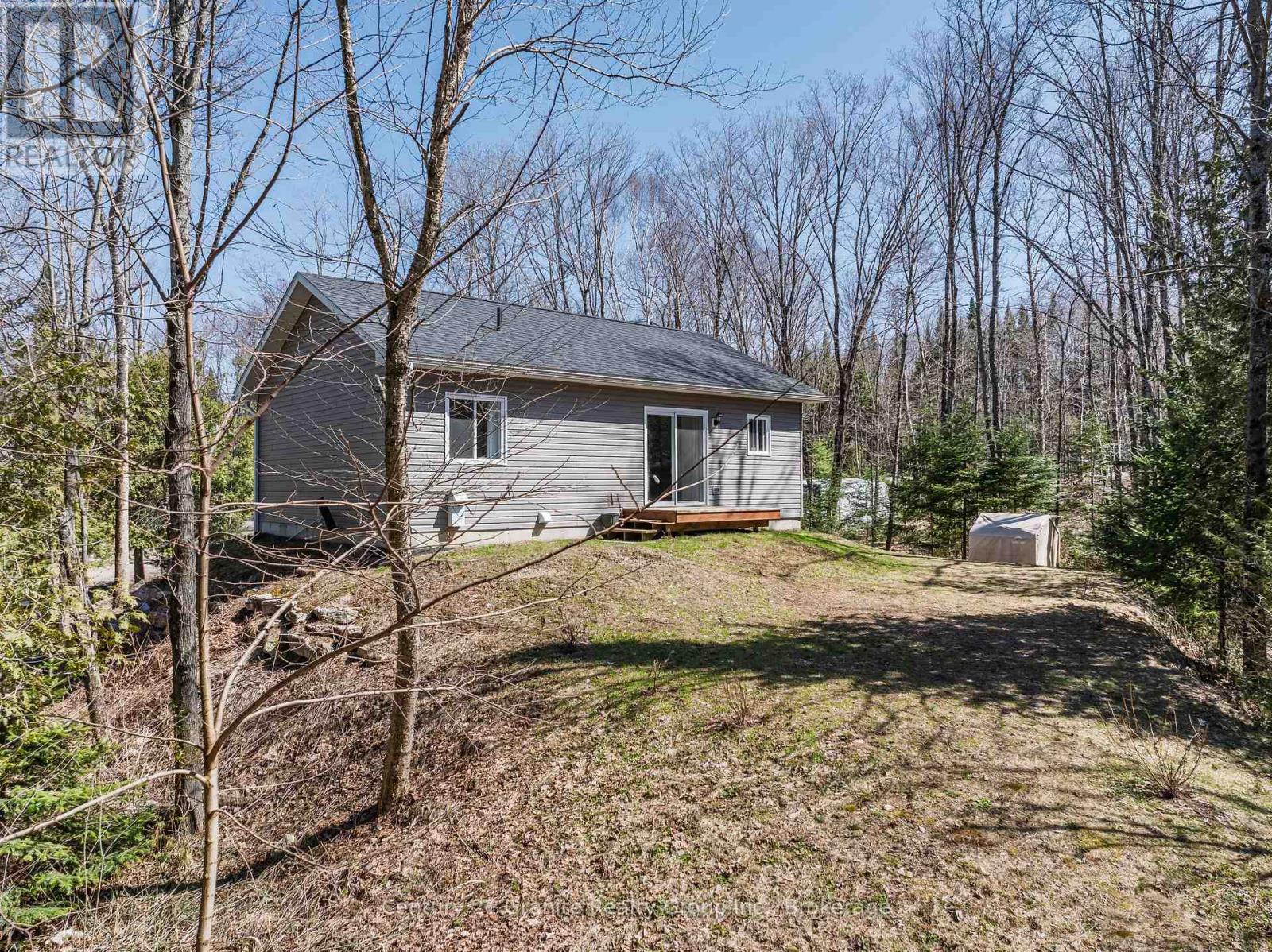1015 Guilford Court, Dysart Et Al, Ontario  K0M 1S0 - Photo 29 - X12665094