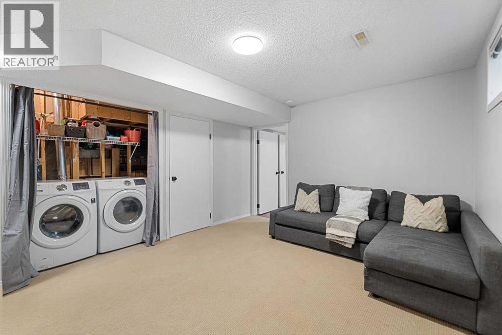 215 Prestwick Heights Se, Calgary, Alberta  T2Z 4K3 - Photo 19 - A2303319