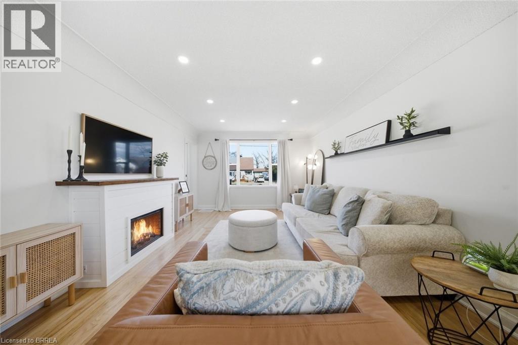 31 Willow Drive, Brantford, Ontario  N3R 2W5 - Photo 9 - 40820336