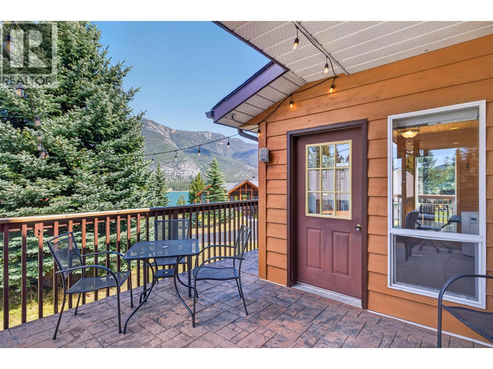 4484 Spruce Bay, Fairmont Hot Springs, British Columbia  V0B 1L2 - Photo 9 - 10384391