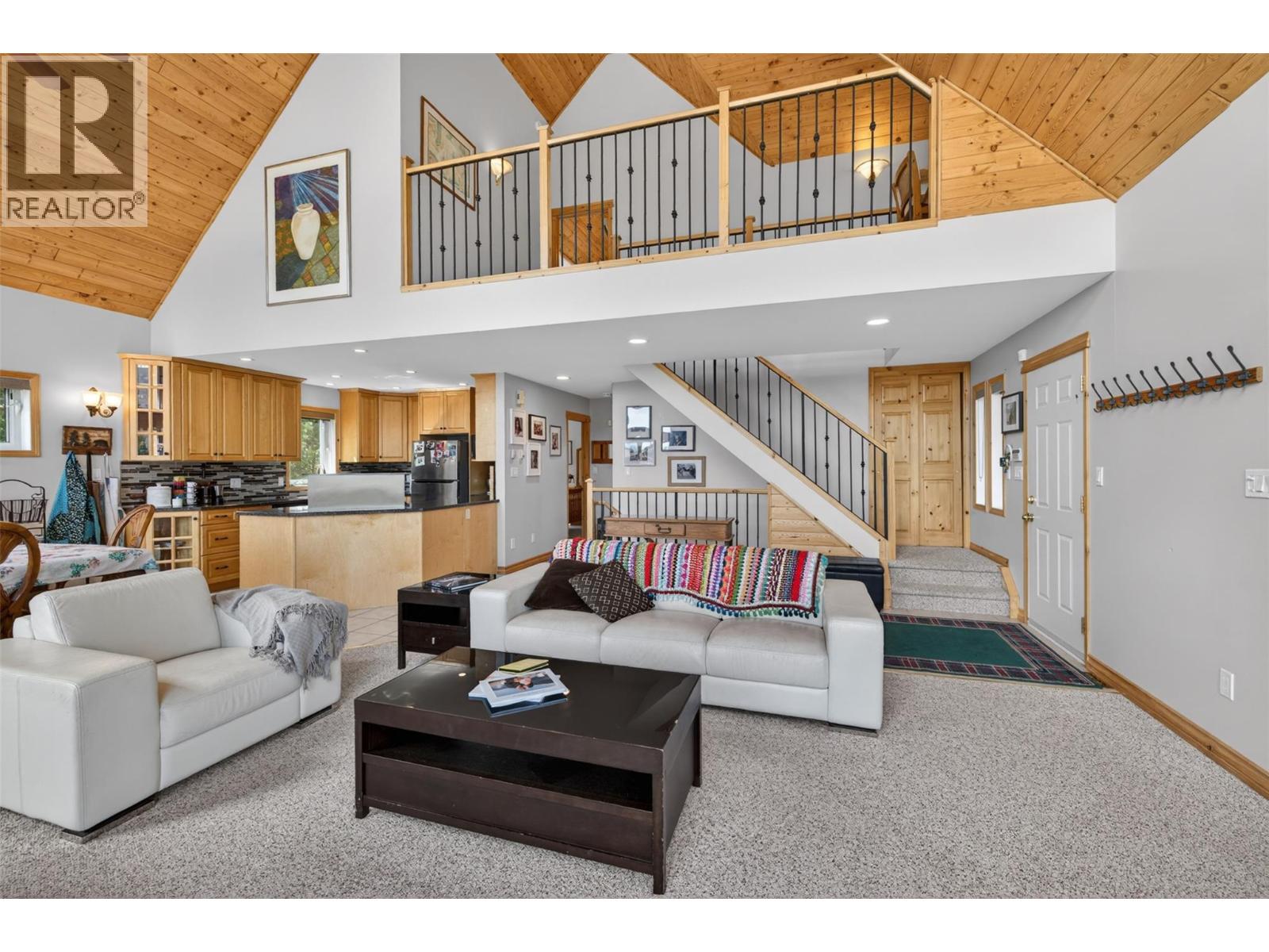 4484 Spruce Bay, Fairmont Hot Springs, British Columbia  V0B 1L2 - Photo 15 - 10384391