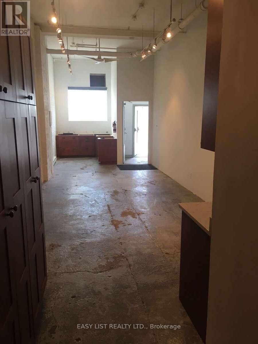 198 Walnut Avenue, Toronto, Ontario  M6J 2N6 - Photo 4 - C13033244