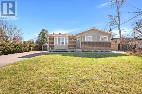 2052 VALLEY DRIVE, Ottawa, Ontario