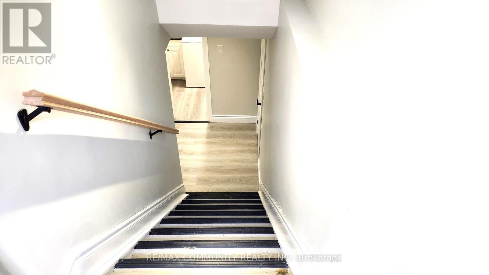 Lower - 435 Stonegate Avenue, Oshawa, Ontario  L1K 2L7 - Photo 3 - E13033234