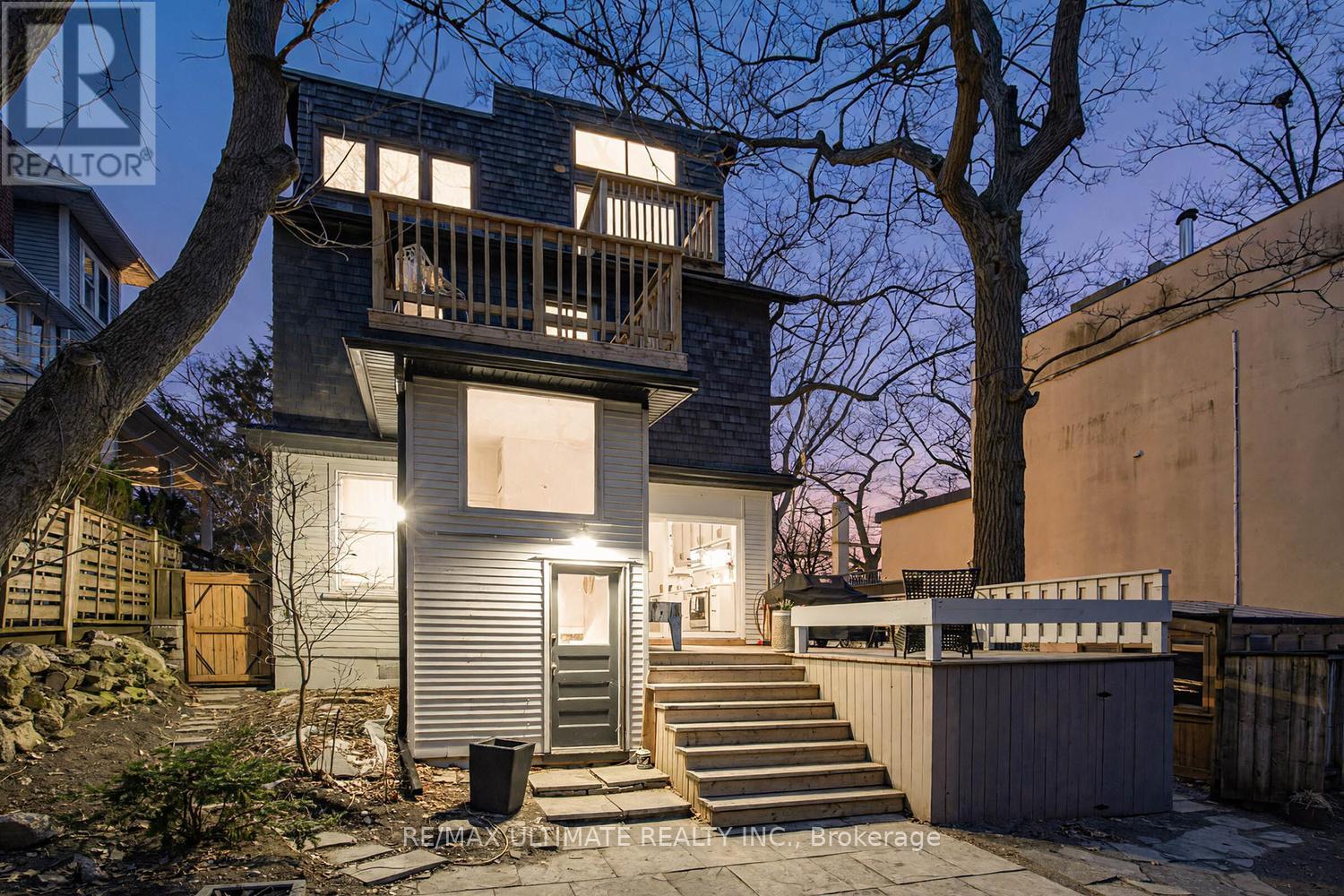 18 Blantyre Avenue, Toronto (Birchcliffe-Cliffside), Ontario  M1N 2R4 - Photo 11 - E13033242