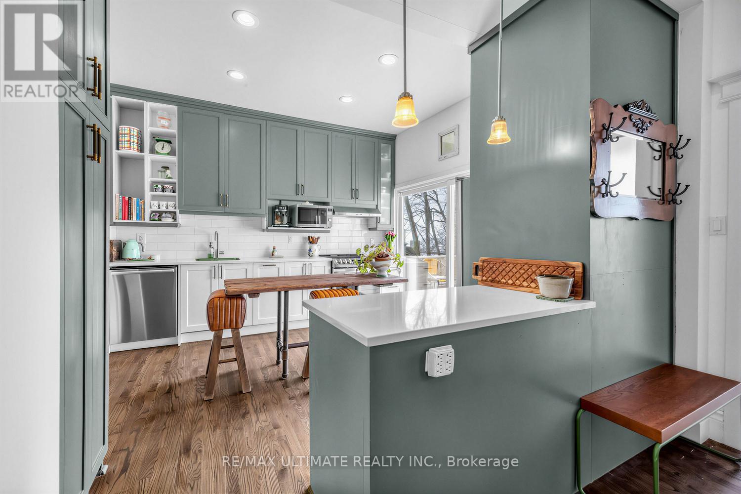 18 Blantyre Avenue, Toronto (Birchcliffe-Cliffside), Ontario  M1N 2R4 - Photo 22 - E13033242