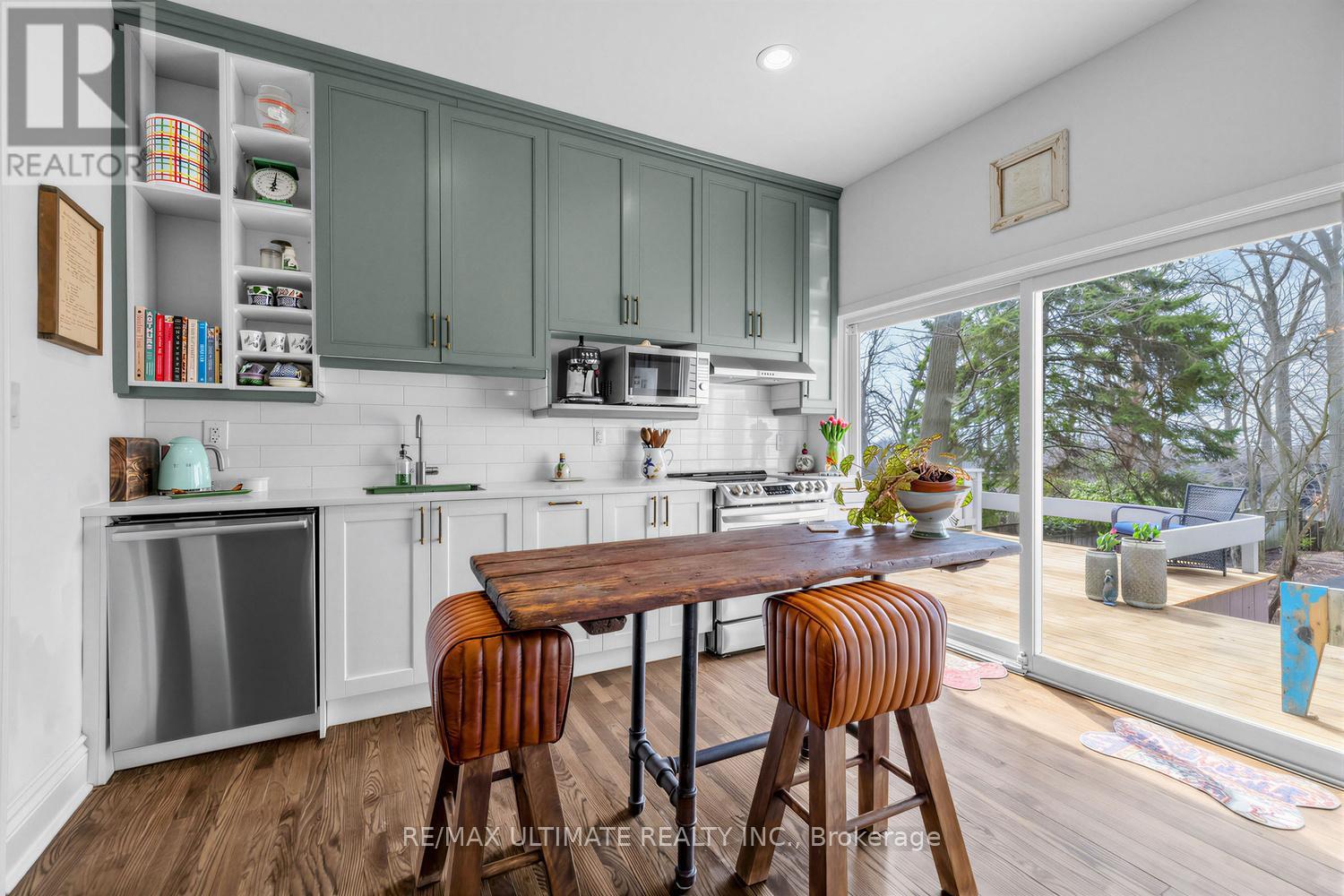 18 Blantyre Avenue, Toronto (Birchcliffe-Cliffside), Ontario  M1N 2R4 - Photo 24 - E13033242