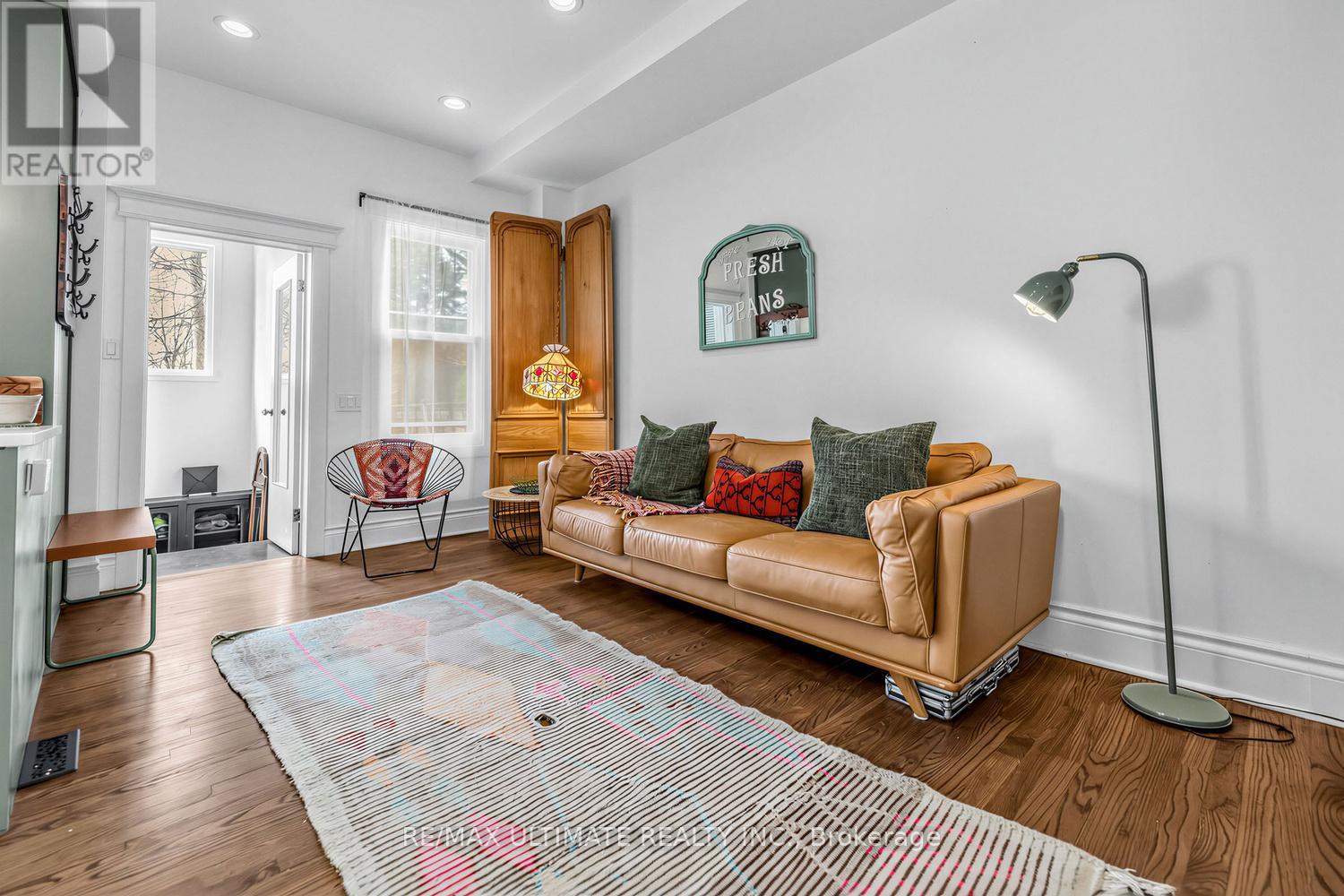 18 Blantyre Avenue, Toronto (Birchcliffe-Cliffside), Ontario  M1N 2R4 - Photo 28 - E13033242