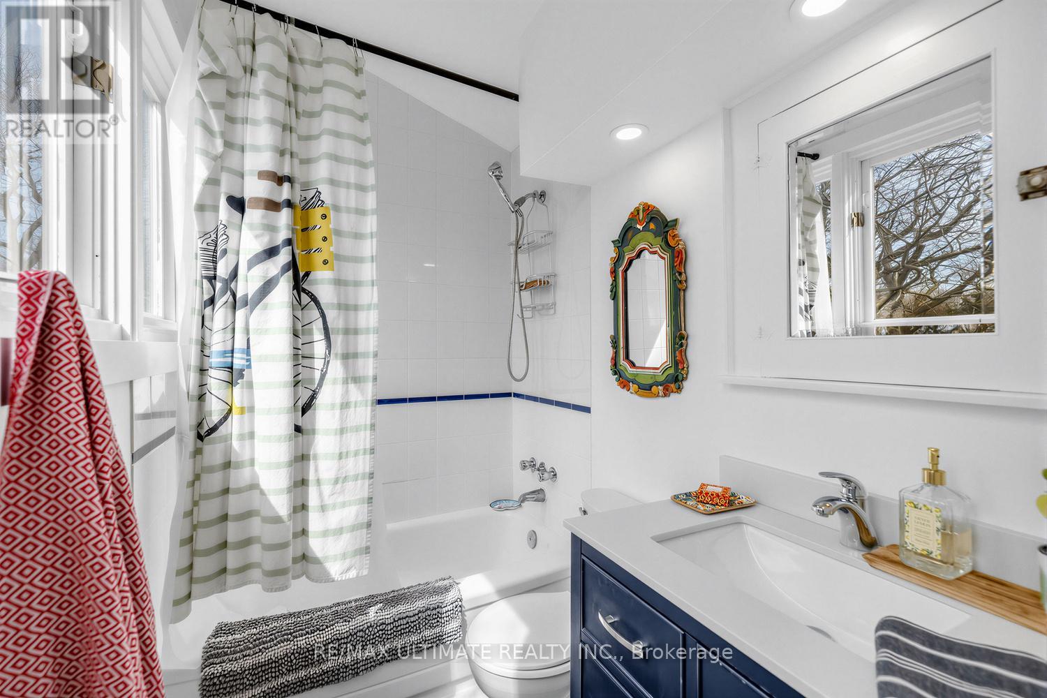 18 Blantyre Avenue, Toronto (Birchcliffe-Cliffside), Ontario  M1N 2R4 - Photo 41 - E13033242