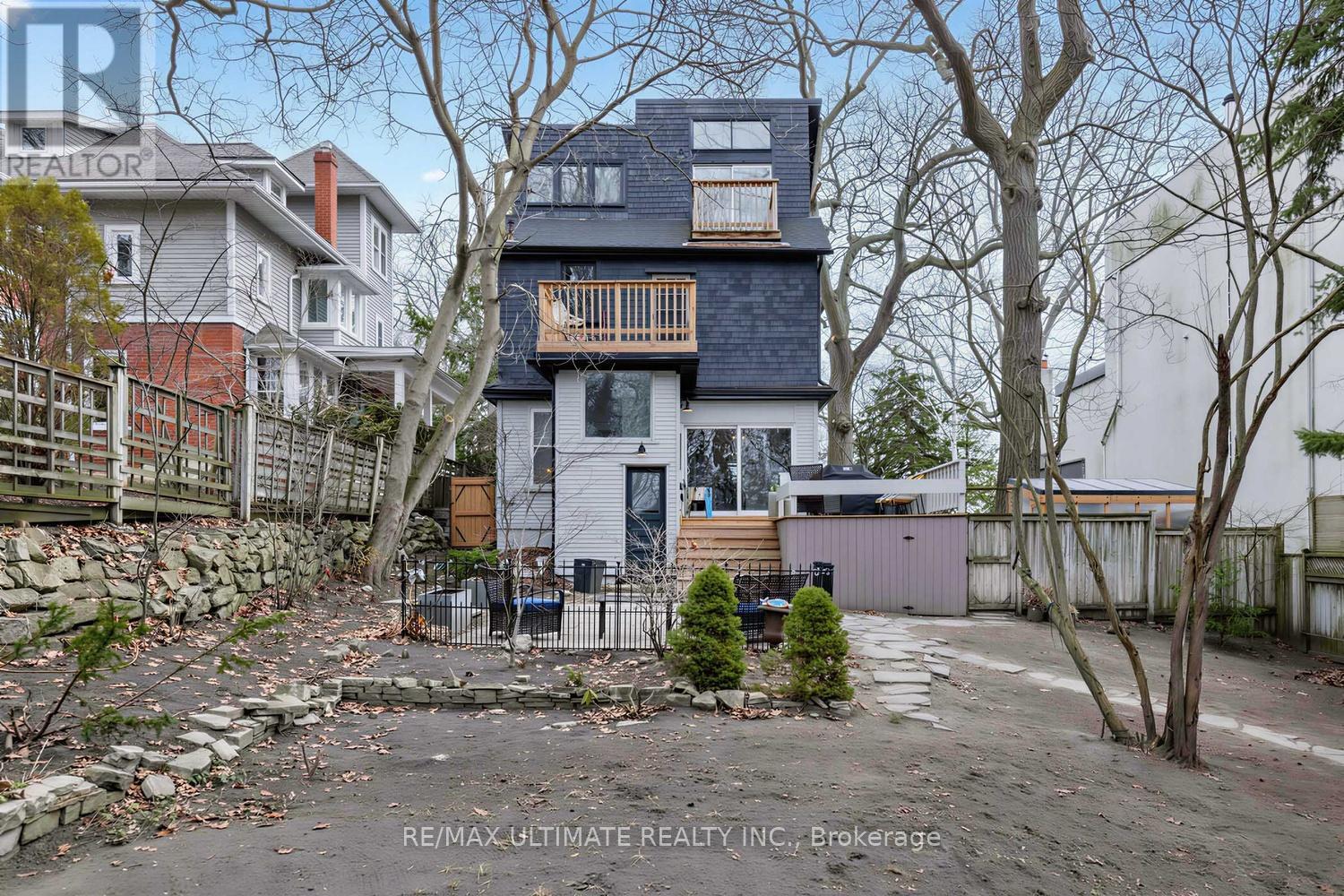 18 Blantyre Avenue, Toronto (Birchcliffe-Cliffside), Ontario  M1N 2R4 - Photo 6 - E13033242