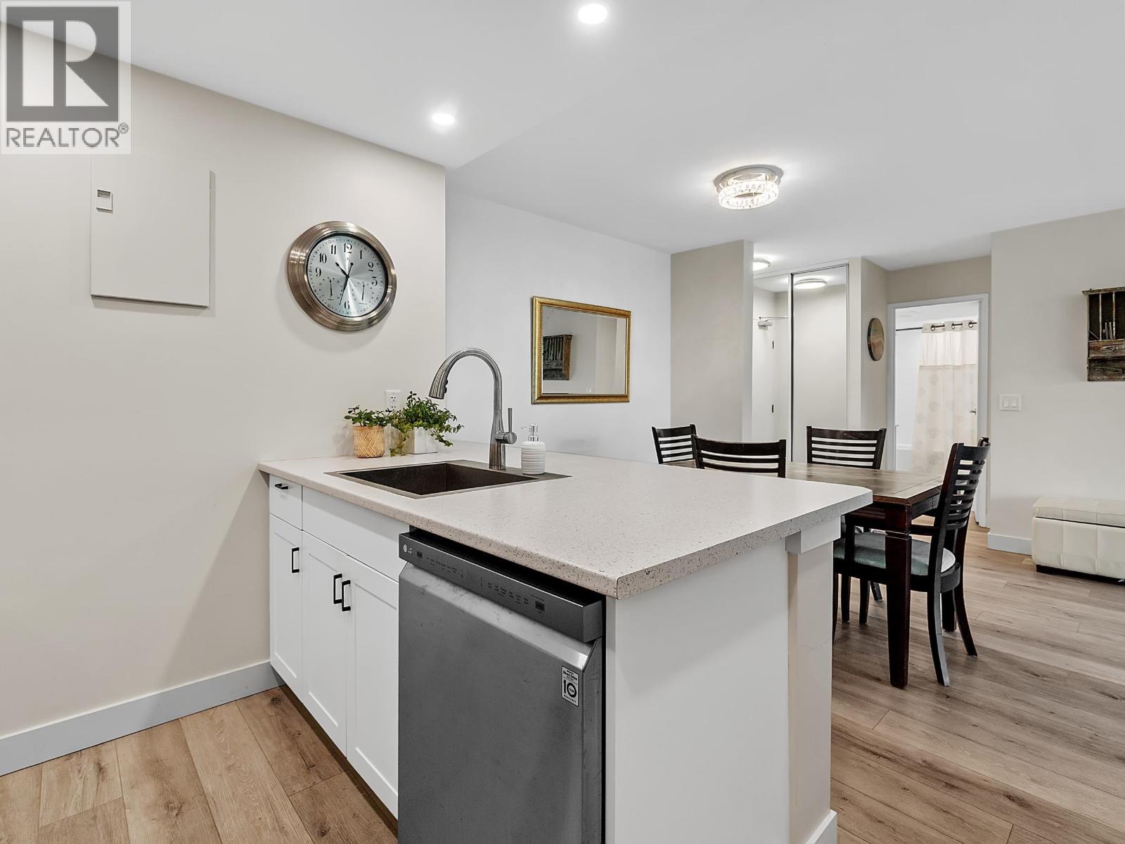 205 2445 W 3rd Avenue, Vancouver, British Columbia  V6K 4K6 - Photo 12 - R3114914