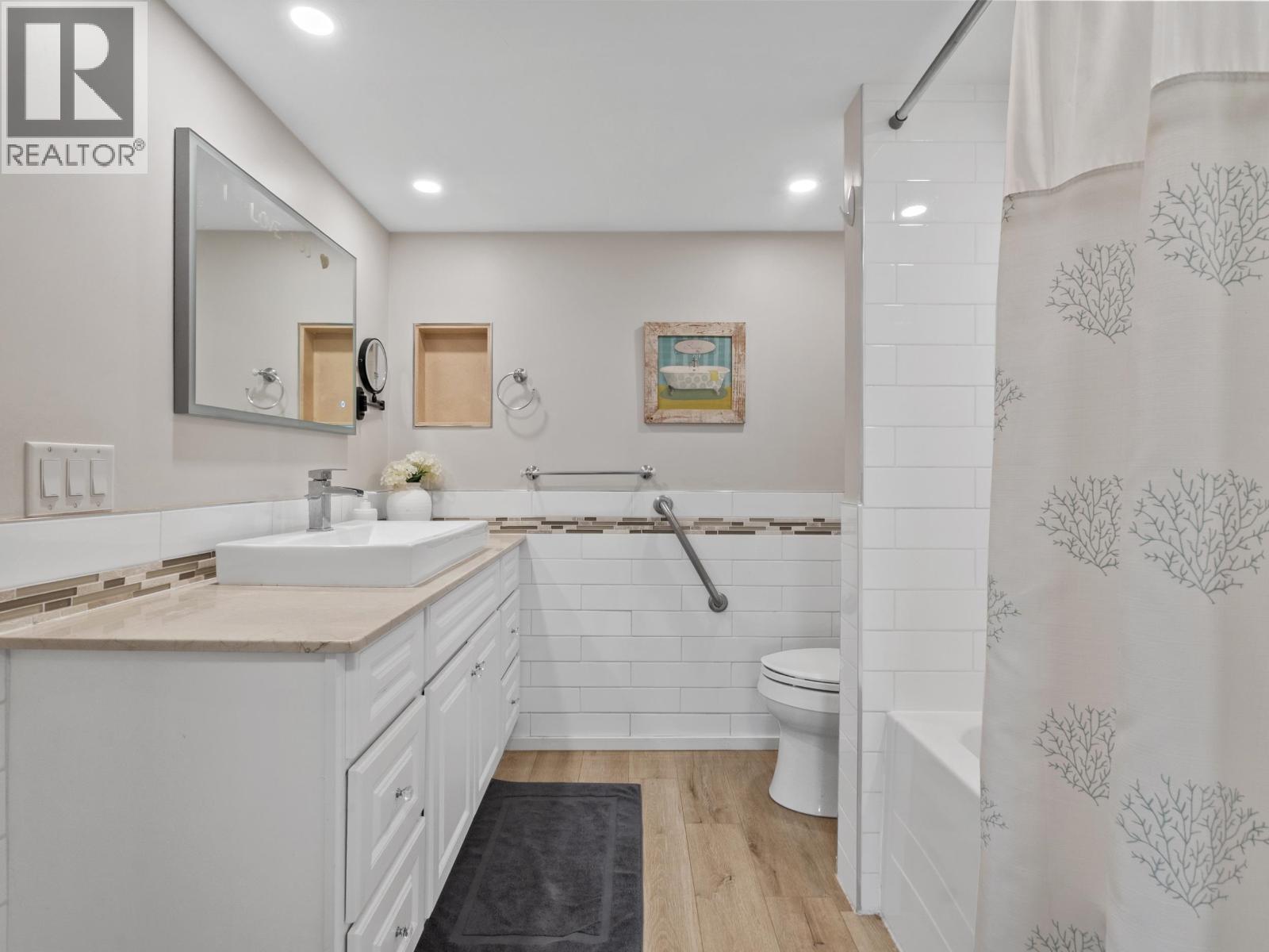 205 2445 W 3rd Avenue, Vancouver, British Columbia  V6K 4K6 - Photo 23 - R3114914