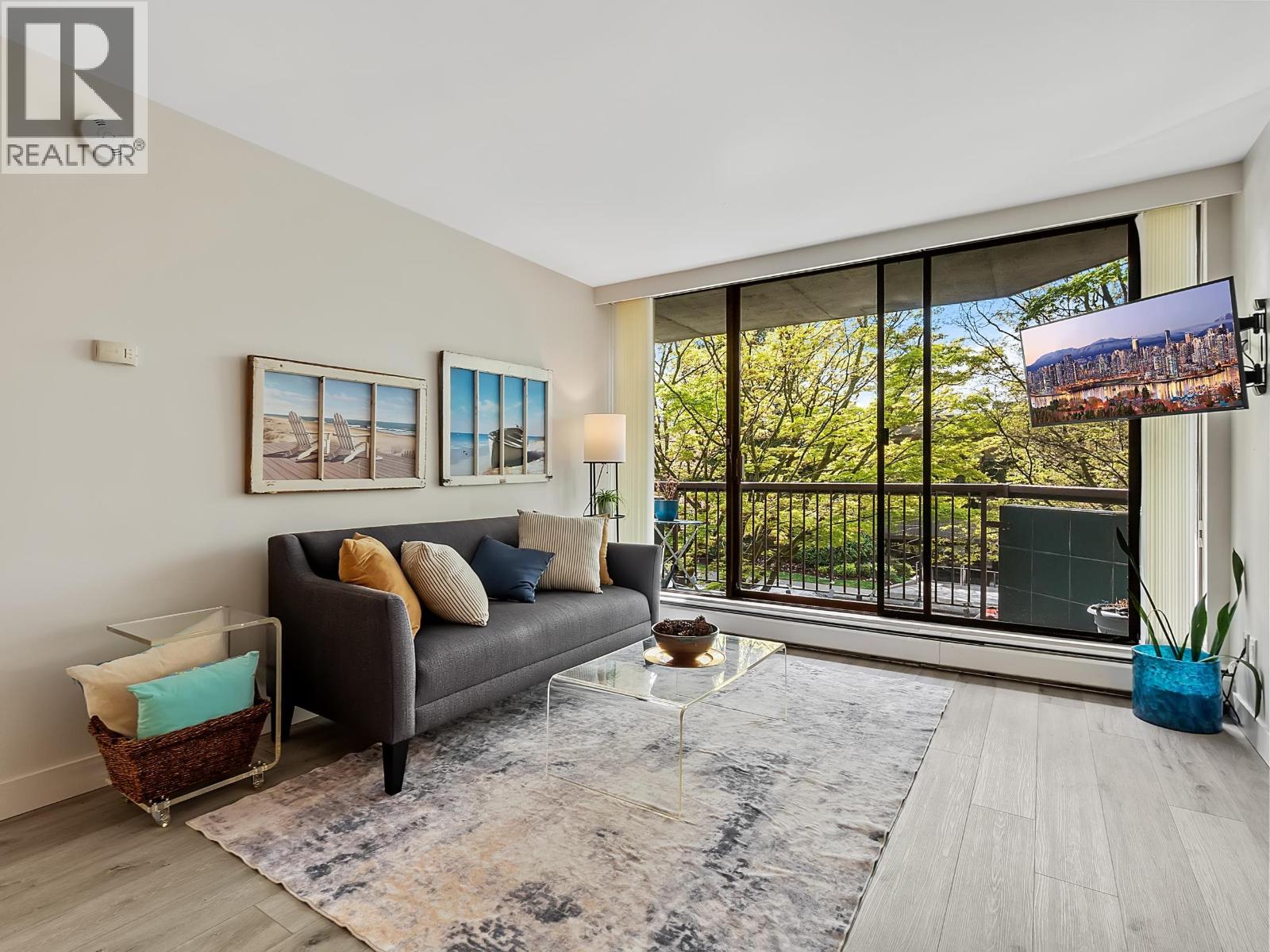 205 2445 W 3rd Avenue, Vancouver, British Columbia  V6K 4K6 - Photo 4 - R3114914