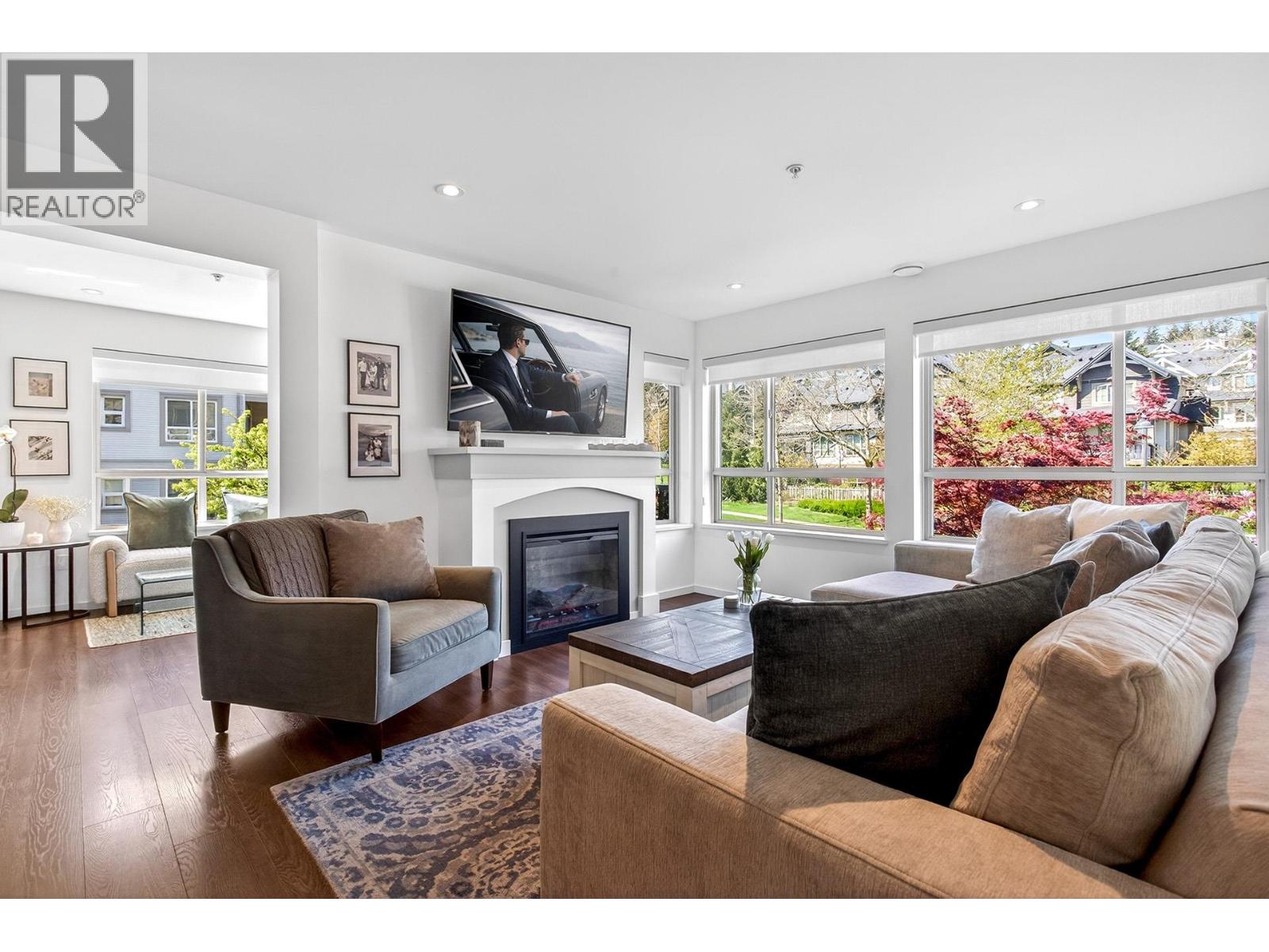 315 3132 Dayanee Springs Boulevard, Coquitlam, British Columbia  V3E 0B5 - Photo 2 - R3114931