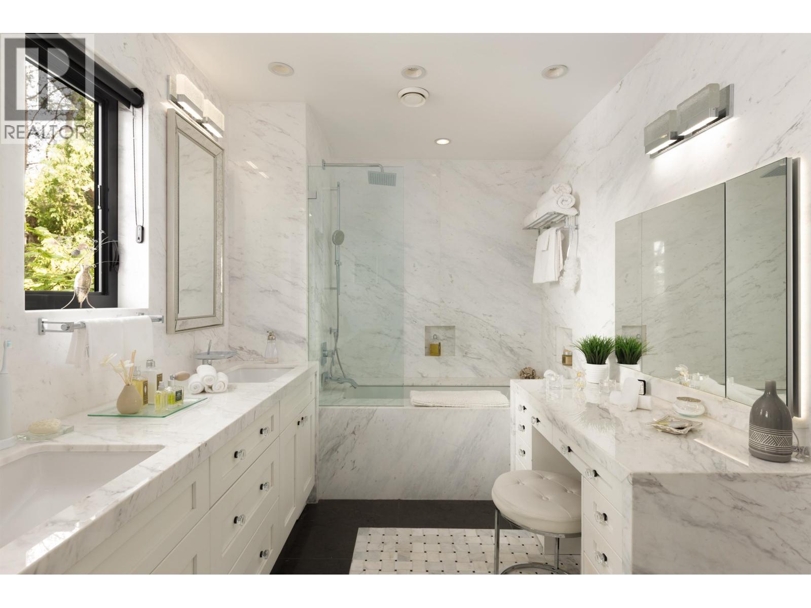 4005 Vine Street, Vancouver, British Columbia  V6L 3C1 - Photo 19 - R3114937