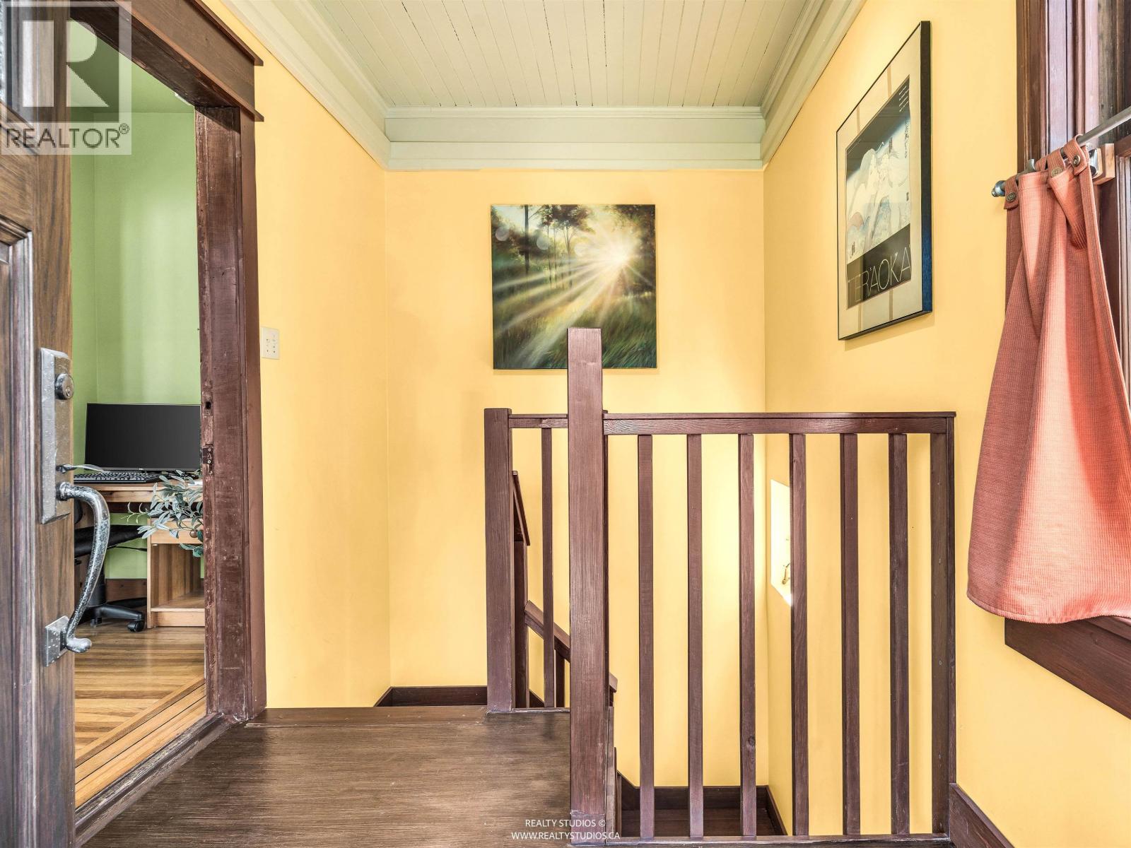 1756 E 7th Avenue, Vancouver, British Columbia  V5N 1S2 - Photo 3 - R3114929