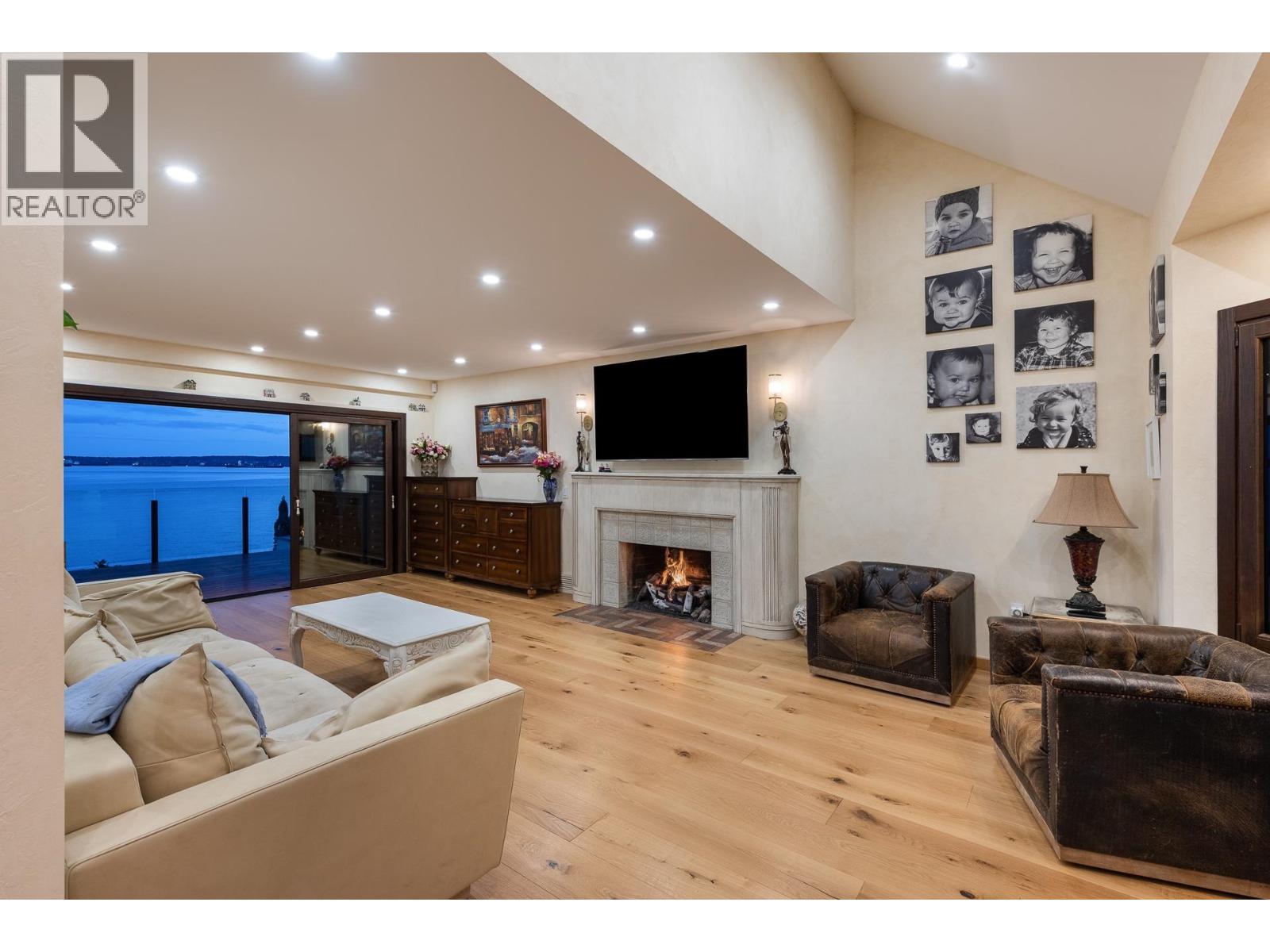 3298 Radcliffe Avenue, West Vancouver, British Columbia  V7V 1G6 - Photo 4 - R3114958