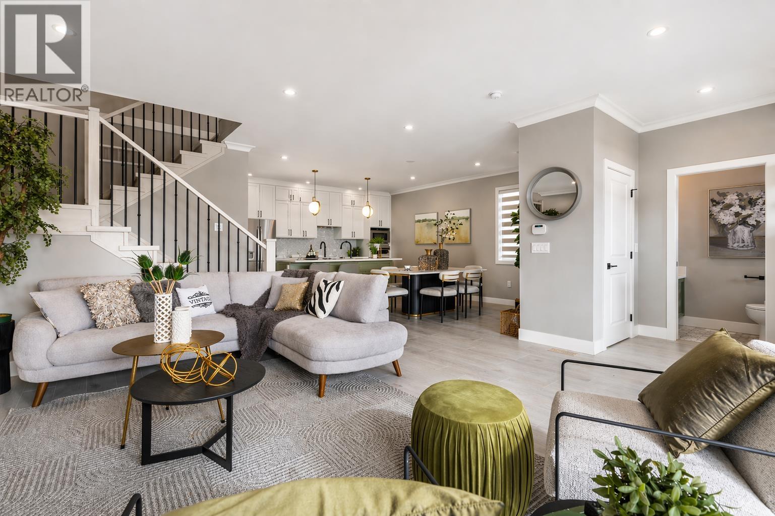 1 1211 THOMAS AVENUE, Coquitlam, British Columbia