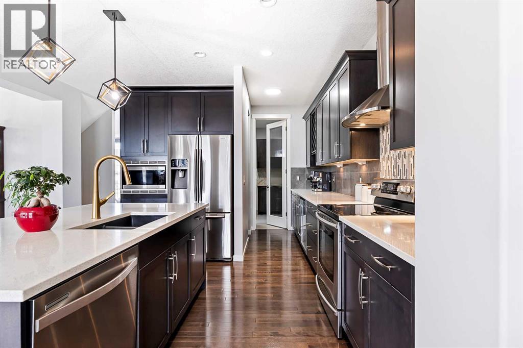 66 Skyview Point Rise Ne, Calgary, Alberta  T3N 1B6 - Photo 4 - A2303559