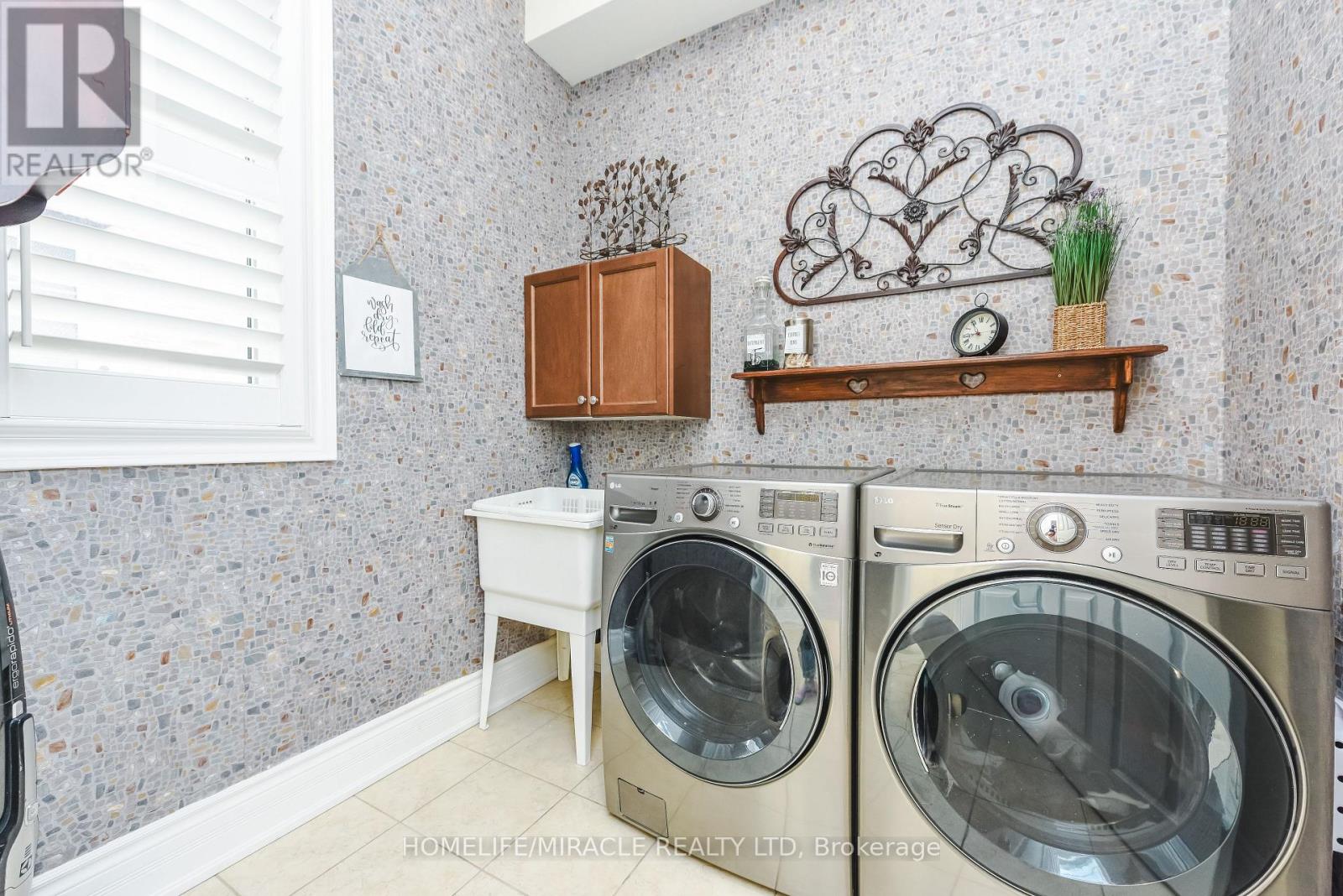 37 Venkata Drive, Vaughan, Ontario  L4H 3X9 - Photo 43 - N13033216