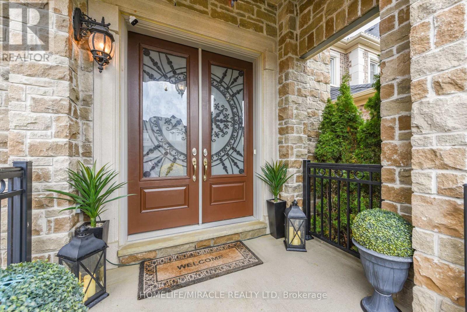 37 Venkata Drive, Vaughan, Ontario  L4H 3X9 - Photo 5 - N13033216