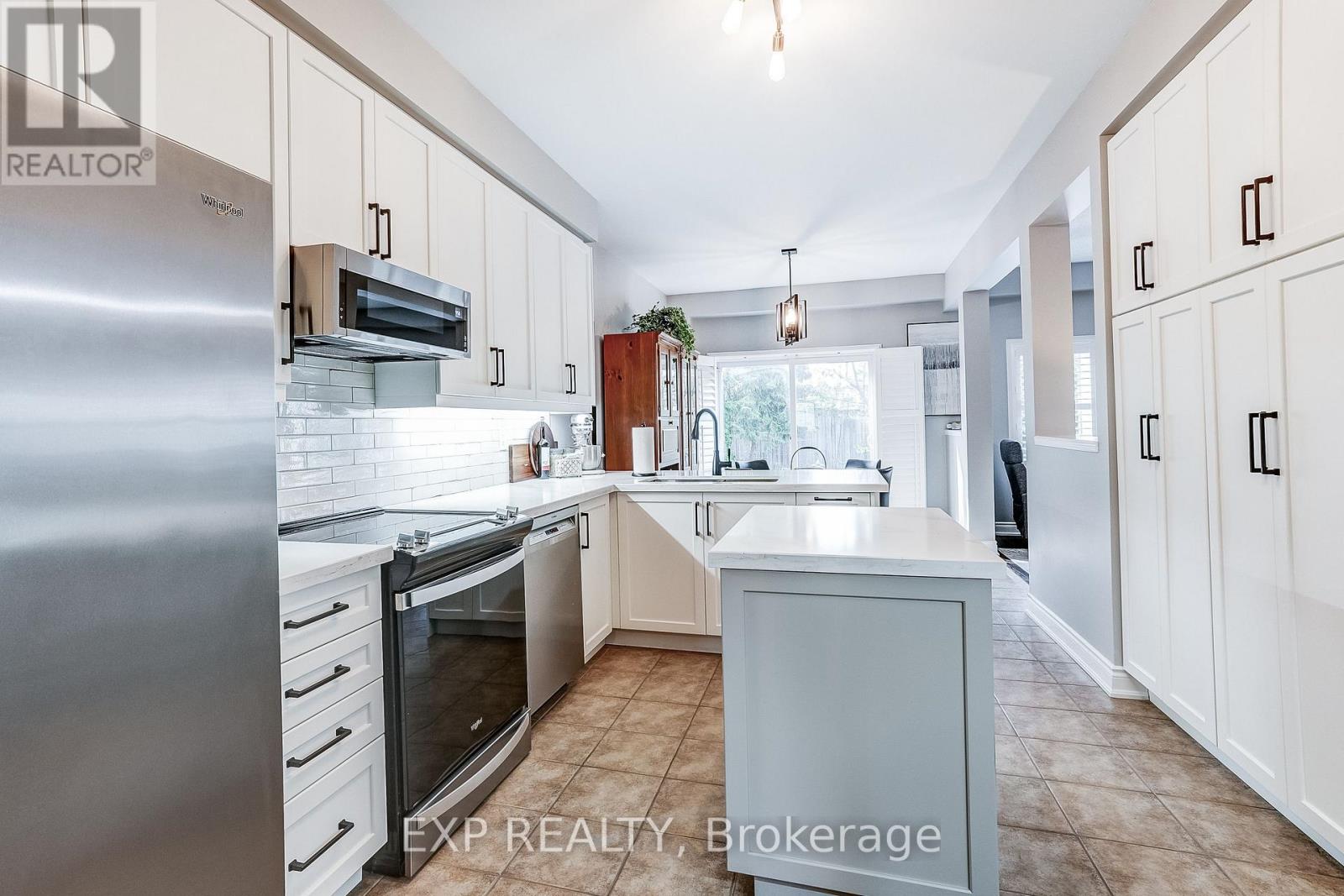 3173 Malham Gate, Mississauga, Ontario  L5M 6K8 - Photo 10 - W13033246