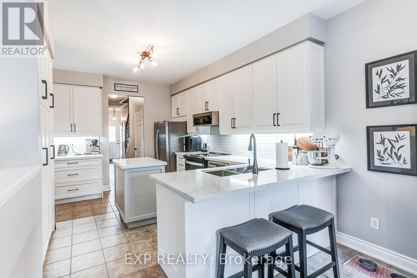 3173 Malham Gate, Mississauga, Ontario  L5M 6K8 - Photo 11 - W13033246