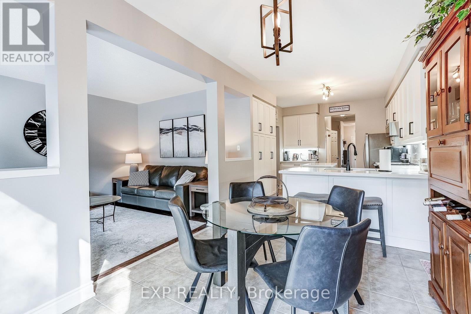 3173 Malham Gate, Mississauga, Ontario  L5M 6K8 - Photo 12 - W13033246